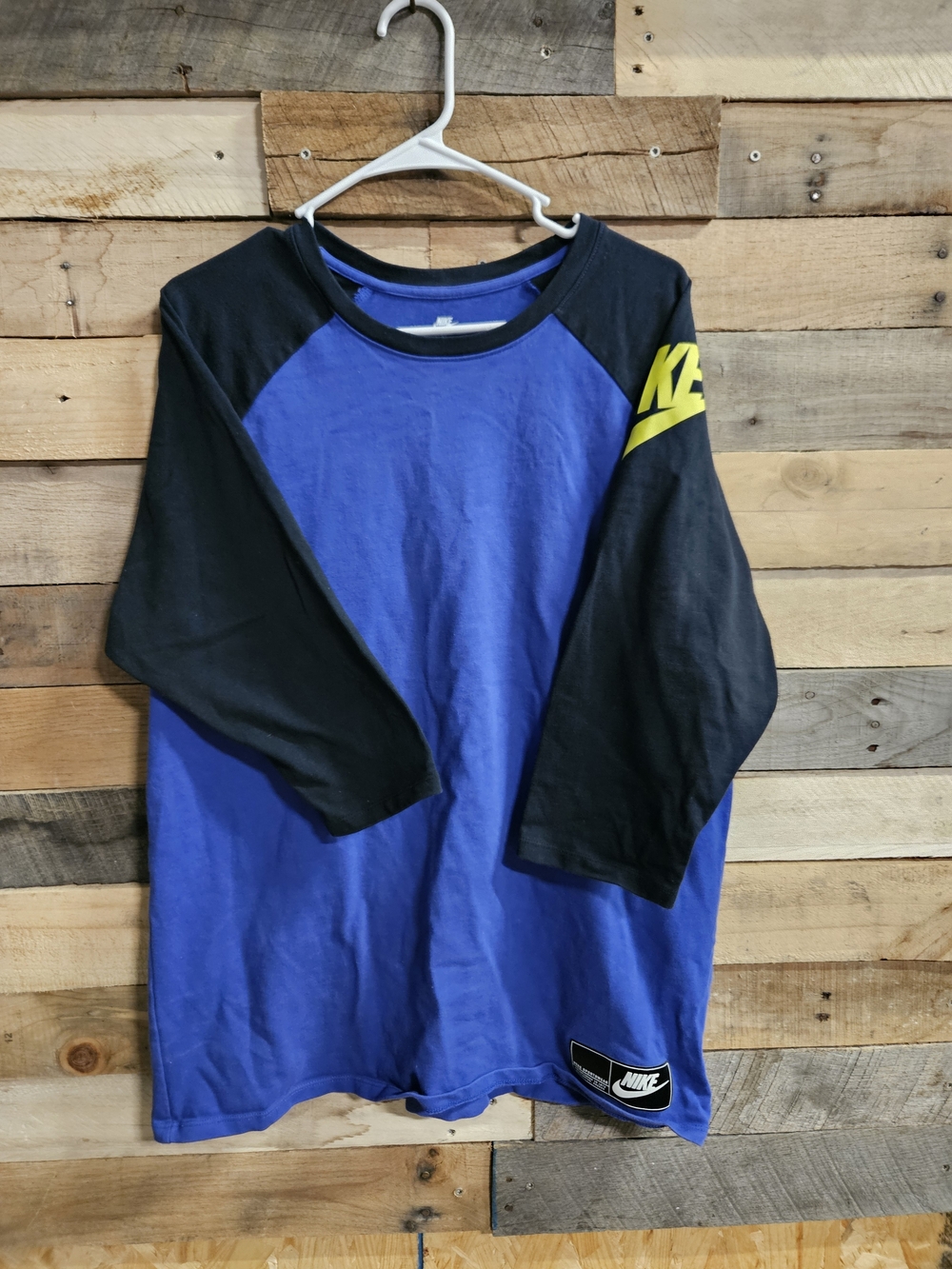 Nike Sportswear Futura Raglan Shirt Mens Large 3/4 Sleeve Tee Heavyweight Purple